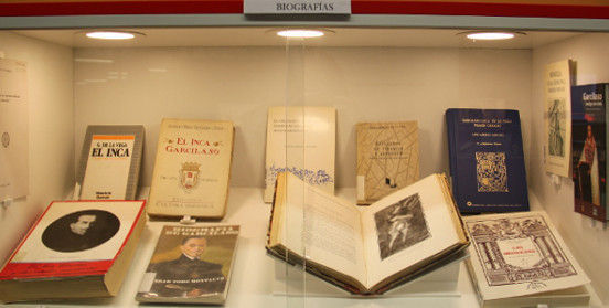 Primera vitrina de la exposición