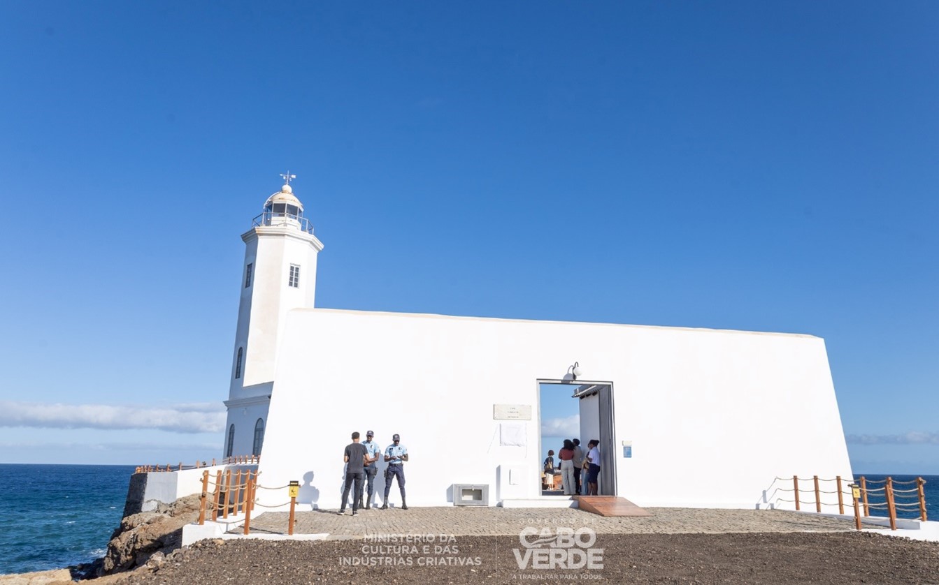 Inaugurado el Faro Doña Maria Pía, el primer faro rehabilitado en el marco de un proyecto de la AECID de creación de una ruta cultural y turística en Cabo Verde