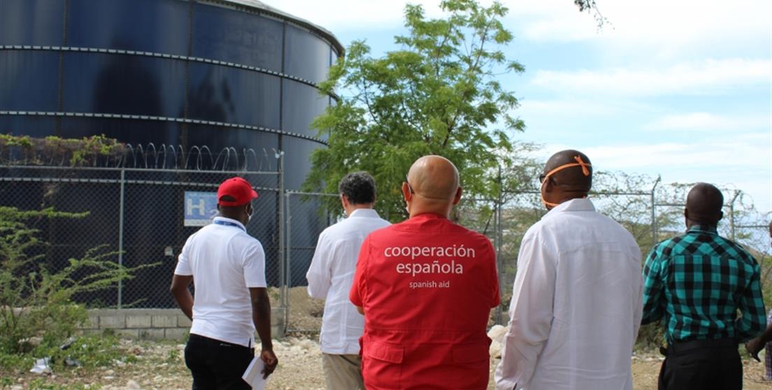 Visita oficial a los trabajos de mejora de la red de abastecimiento de agua de Cabaret, Haití